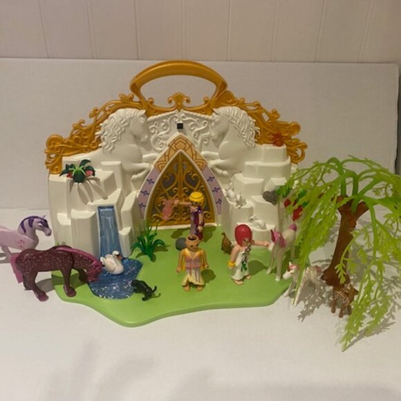 Playmobil Unicornland Lot. Missing pieces. Figures included. - Picture 1 of 10